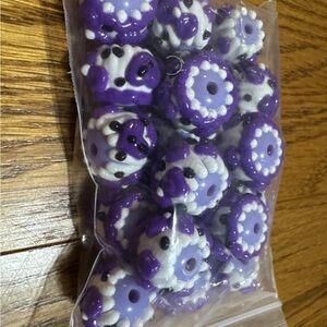 Purple and White hand painted beads 16 mm 20 pcs